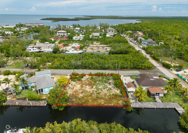 KELLI STREET CANAL FRONT PARCEL