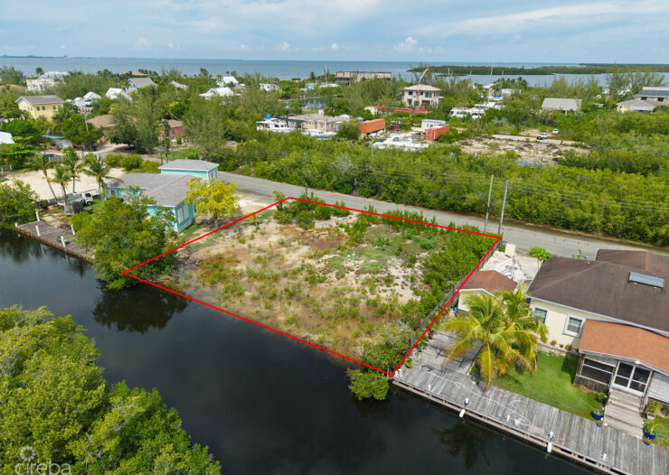 KELLI STREET CANAL FRONT PARCEL