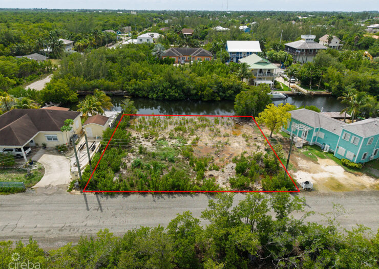 KELLI STREET CANAL FRONT PARCEL