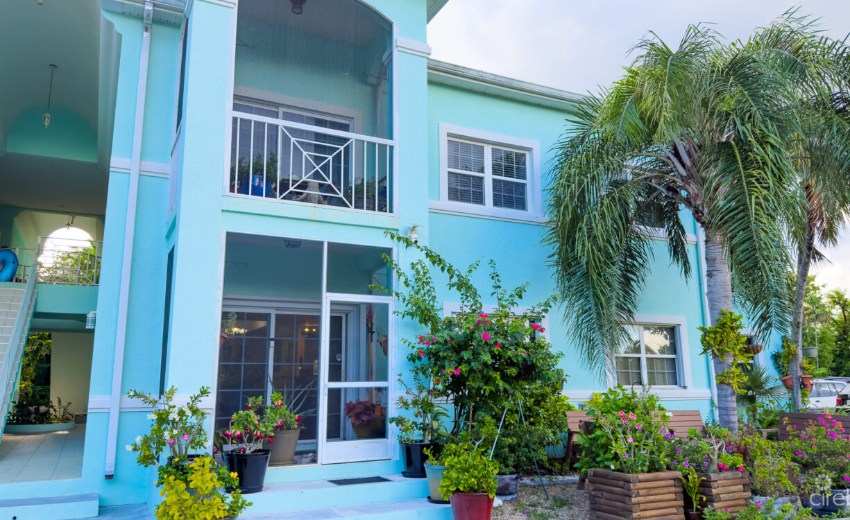 ROSEDALE GARDENS DELUXE TWO BEDROO GROUNDFLOOR CONDO