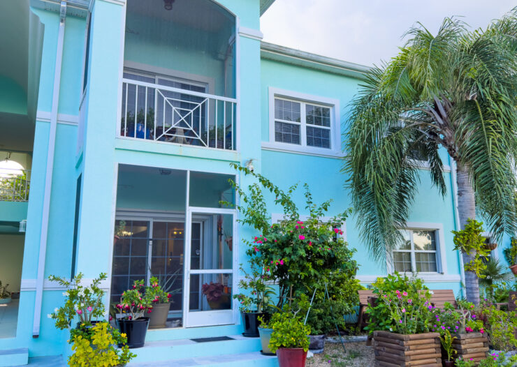 ROSEDALE GARDENS DELUXE TWO BEDROO GROUNDFLOOR CONDO