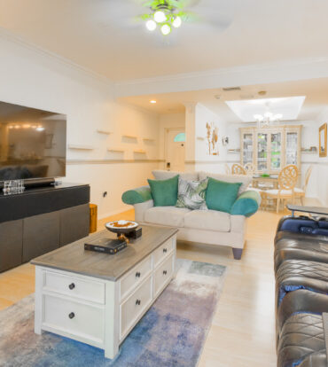 ROSEDALE GARDENS DELUXE TWO BEDROO GROUNDFLOOR CONDO