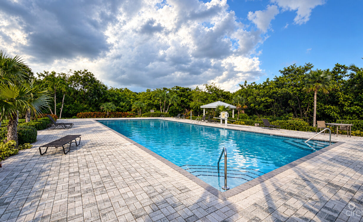 ROSEDALE GARDENS DELUXE TWO BEDROO GROUNDFLOOR CONDO