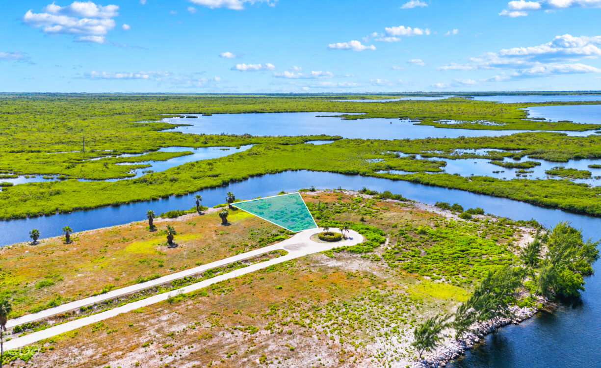 PEACEFUL RUM POINT CANAL FRONT LOT