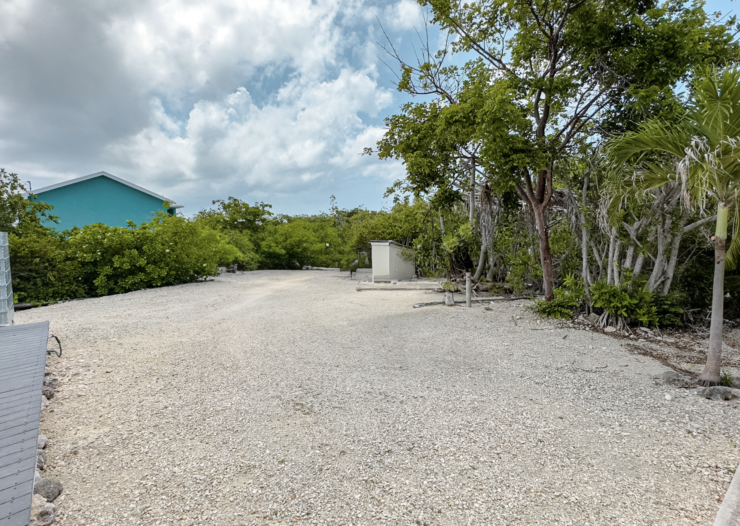 LITTLE CAYMAN OCEAN VIEW RESIDENTIAL HOME WITH BEACHFRONT LOT