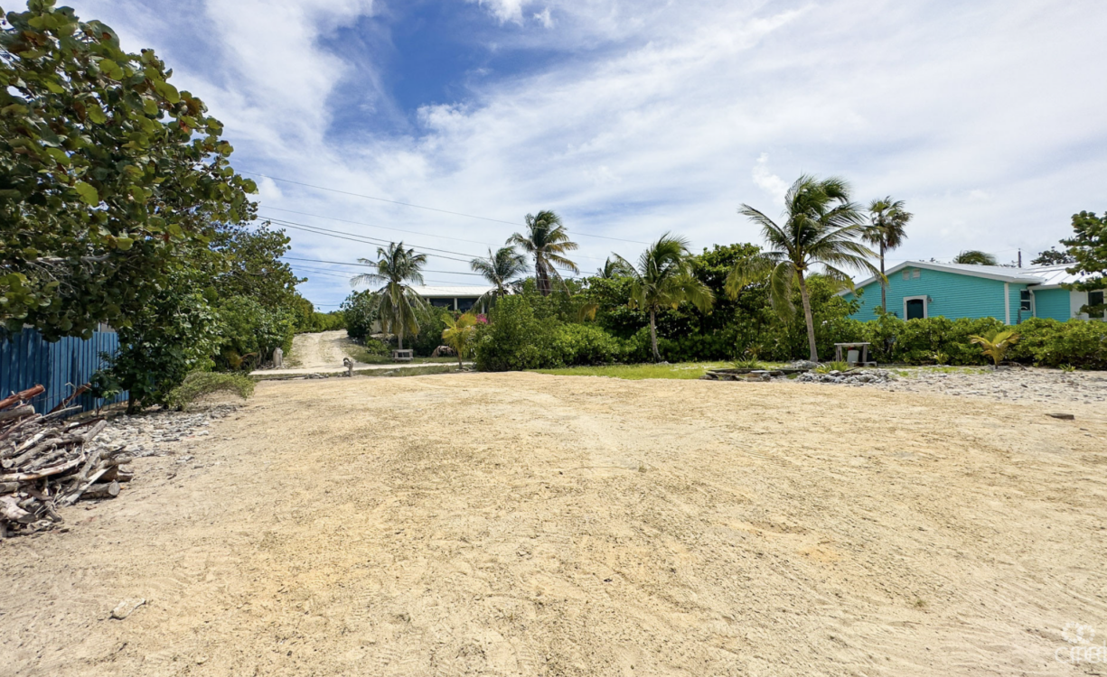 LITTLE CAYMAN OCEAN VIEW RESIDENTIAL HOME WITH BEACHFRONT LOT