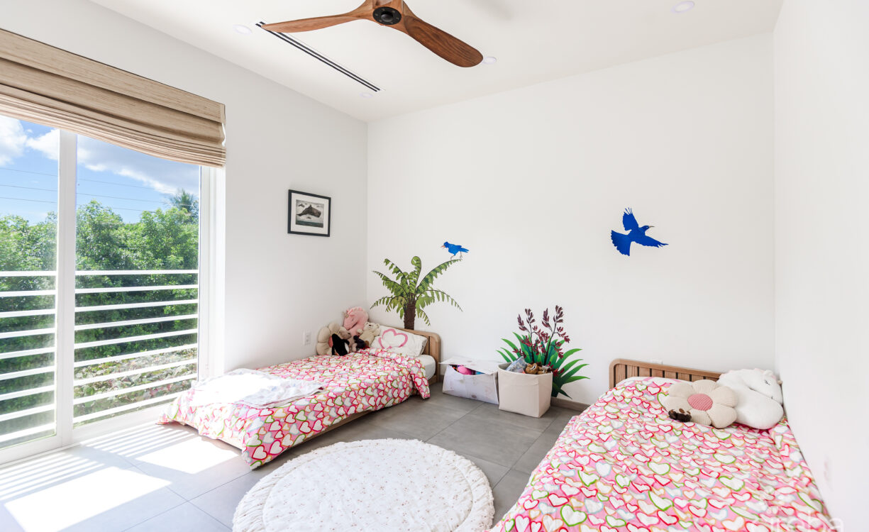 PLYMOUTH 3 BEDROOM TOWNHOUSE