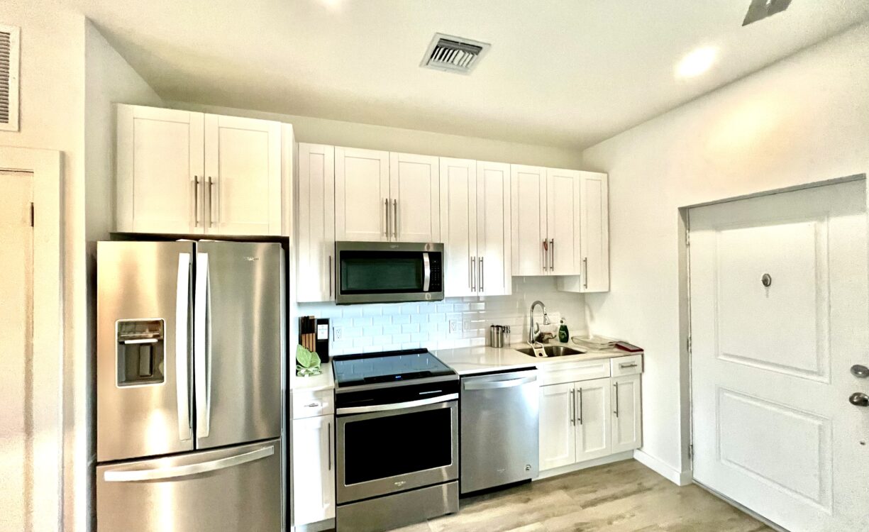 19 NORTH 305, ONE BEDROOM CONDO