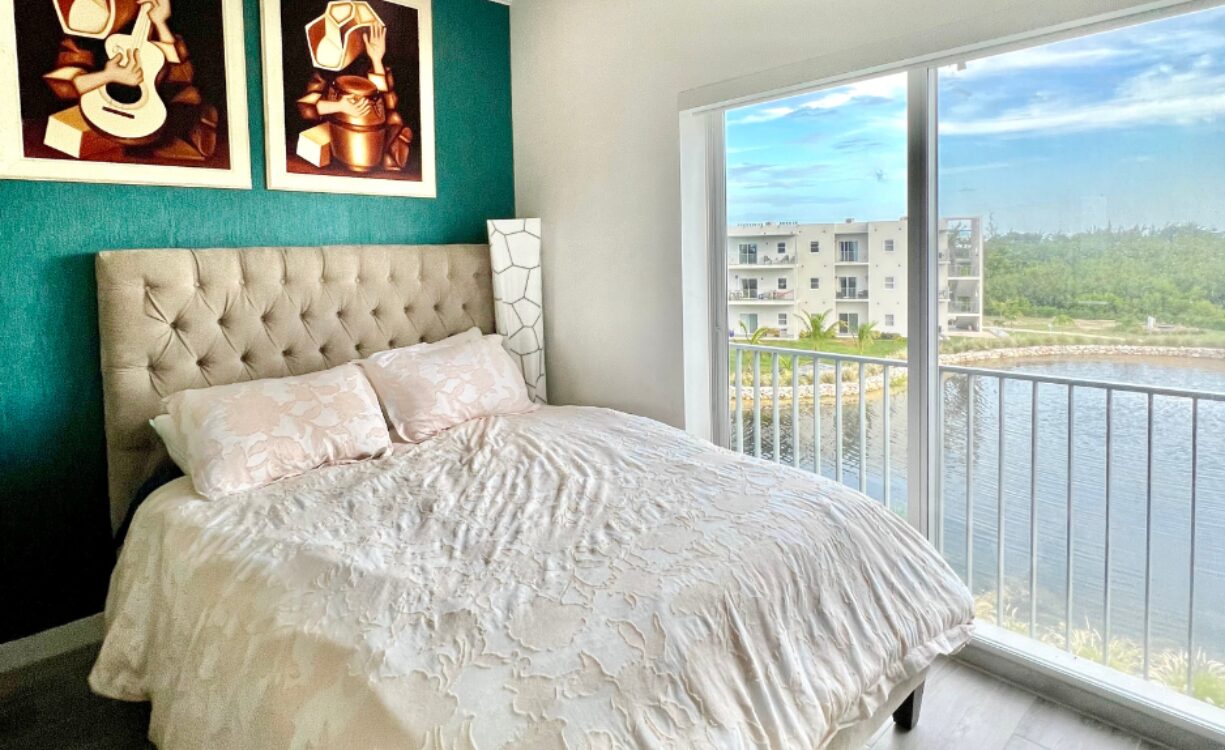 19 NORTH 305, ONE BEDROOM CONDO