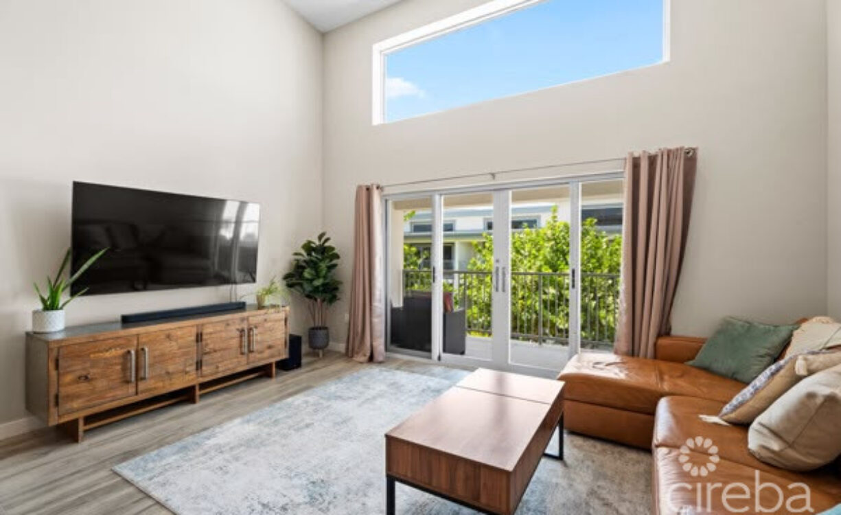 DOWNTOWN REACH - 2 BEDROOM
