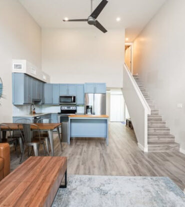 DOWNTOWN REACH - 2 BEDROOM