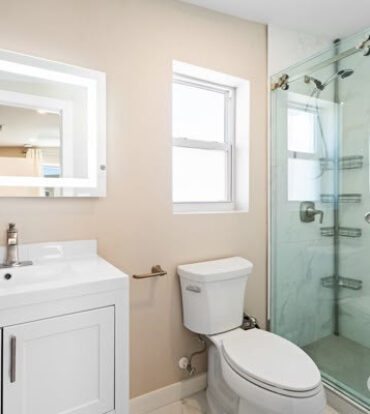 DOWNTOWN REACH - 2 BEDROOM