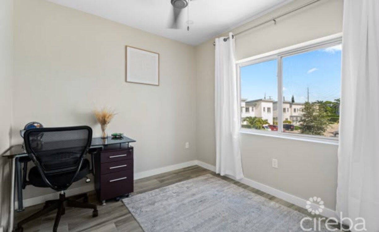 DOWNTOWN REACH - 2 BEDROOM