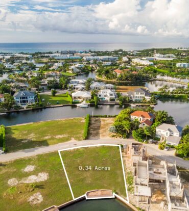 HARBOUR REACH 0.34 ACRES, CANAL FRONT LAND