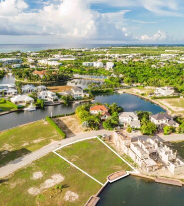 HARBOUR REACH 0.34 ACRES, CANAL FRONT LAND